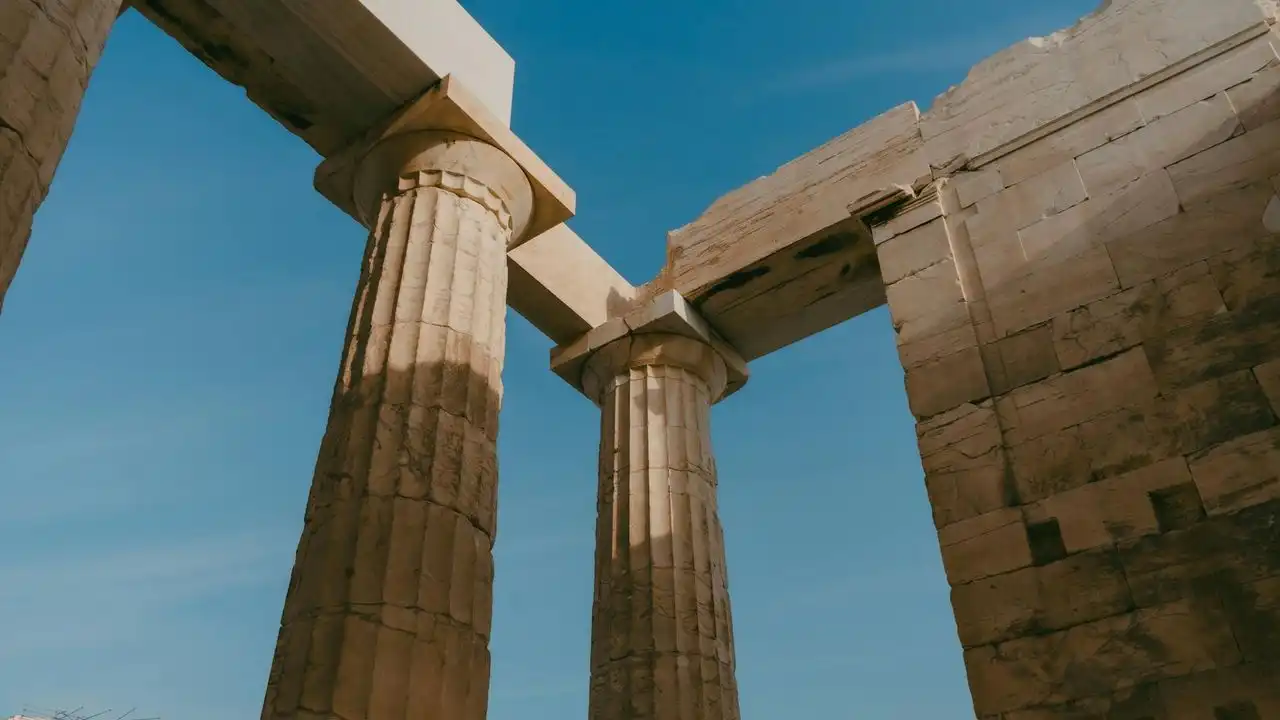 Essential Greek Travel Vocabulary For Beginners